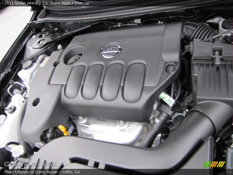 Super Black / Charcoal 2011 Nissan Altima 2.5 S