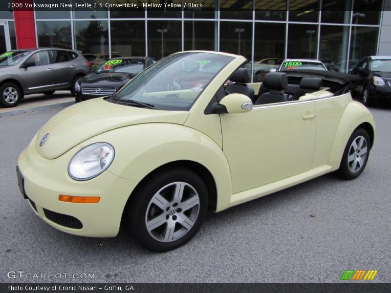 Mellow Yellow / Black 2006 Volkswagen New Beetle 2.5 Convertible