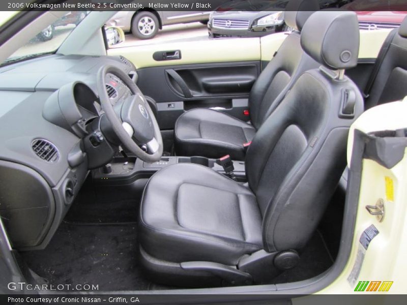 Mellow Yellow / Black 2006 Volkswagen New Beetle 2.5 Convertible
