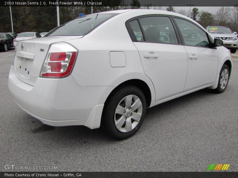 Fresh Powder White / Charcoal 2009 Nissan Sentra 2.0
