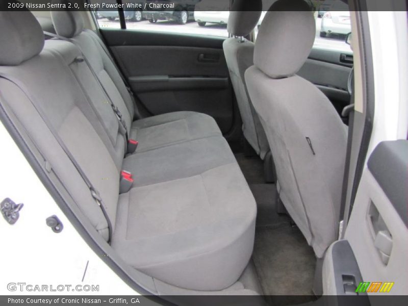 Fresh Powder White / Charcoal 2009 Nissan Sentra 2.0