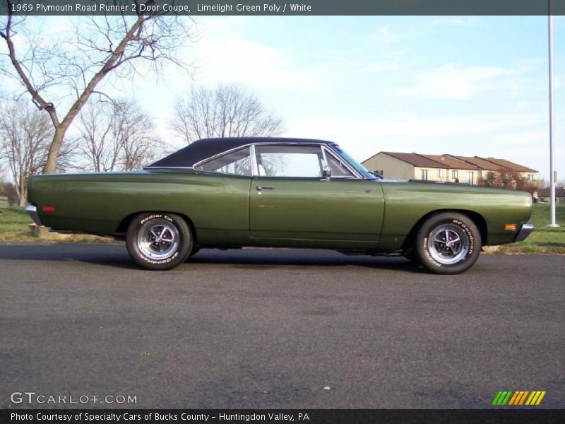 Limelight Green Poly / White 1969 Plymouth Road Runner 2 Door Coupe