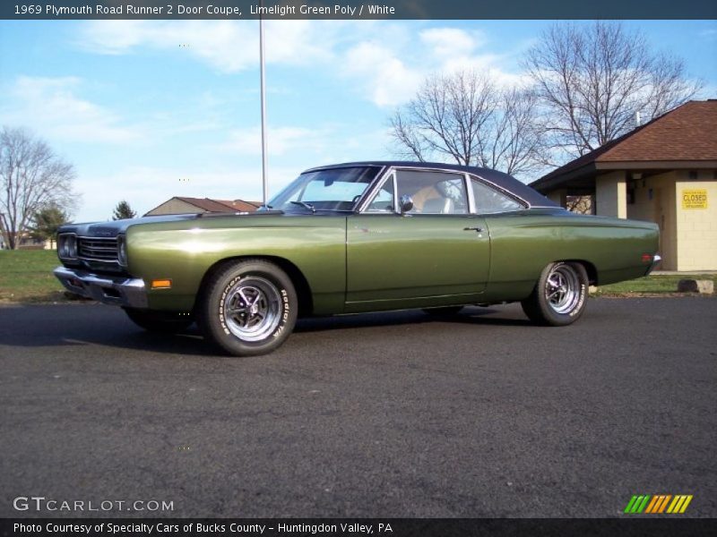 Limelight Green Poly / White 1969 Plymouth Road Runner 2 Door Coupe