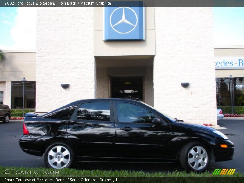 Pitch Black / Medium Graphite 2002 Ford Focus ZTS Sedan