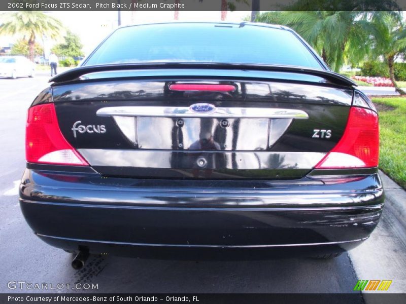 Pitch Black / Medium Graphite 2002 Ford Focus ZTS Sedan