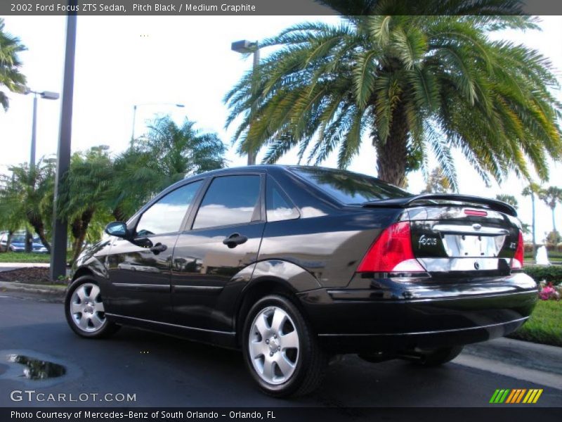 Pitch Black / Medium Graphite 2002 Ford Focus ZTS Sedan