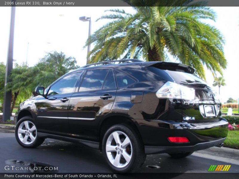 Black Onyx / Ivory 2006 Lexus RX 330