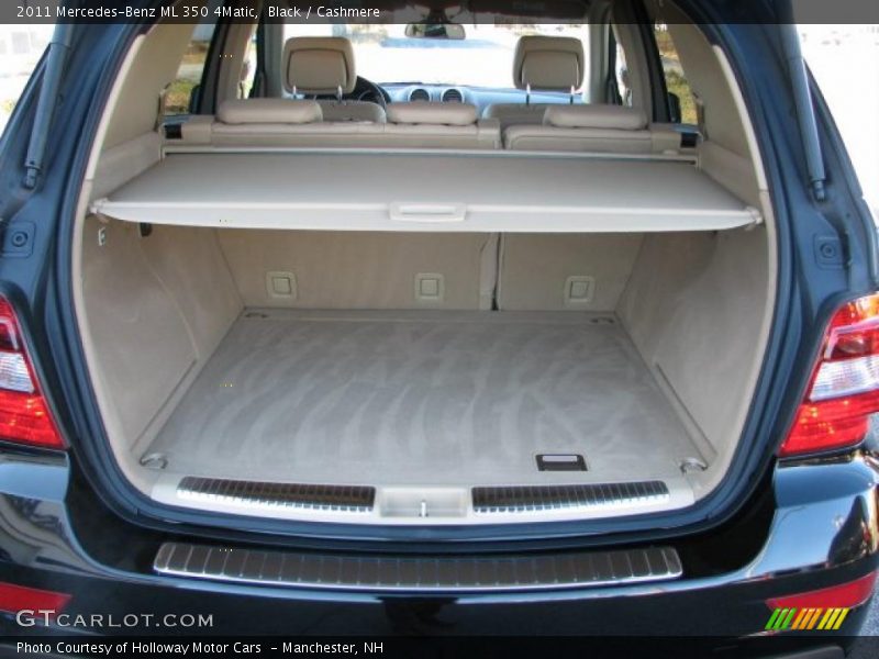 2011 ML 350 4Matic Trunk