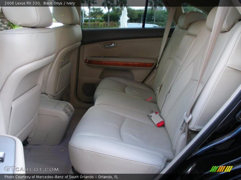  2006 RX 330 Ivory Interior