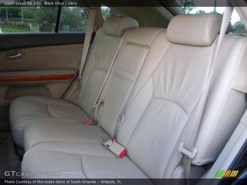  2006 RX 330 Ivory Interior