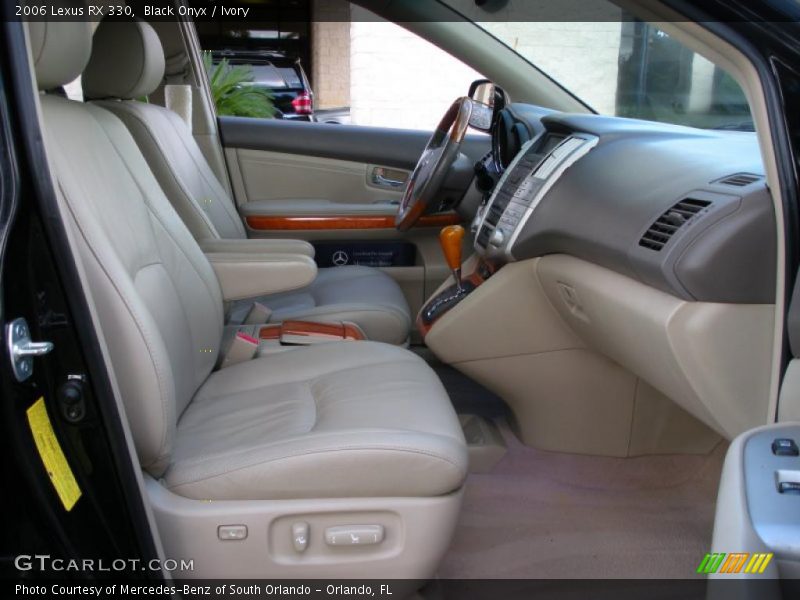  2006 RX 330 Ivory Interior