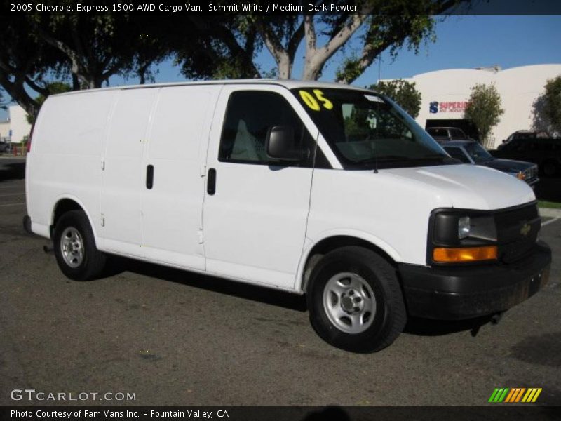  2005 Express 1500 AWD Cargo Van Summit White