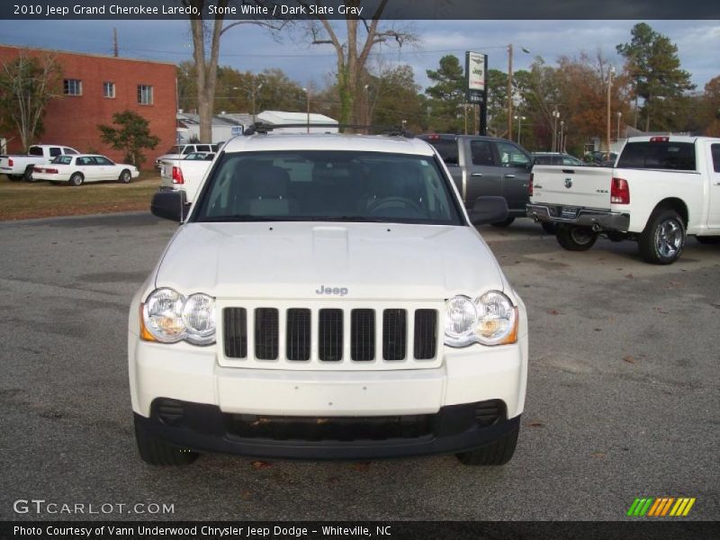 Stone White / Dark Slate Gray 2010 Jeep Grand Cherokee Laredo