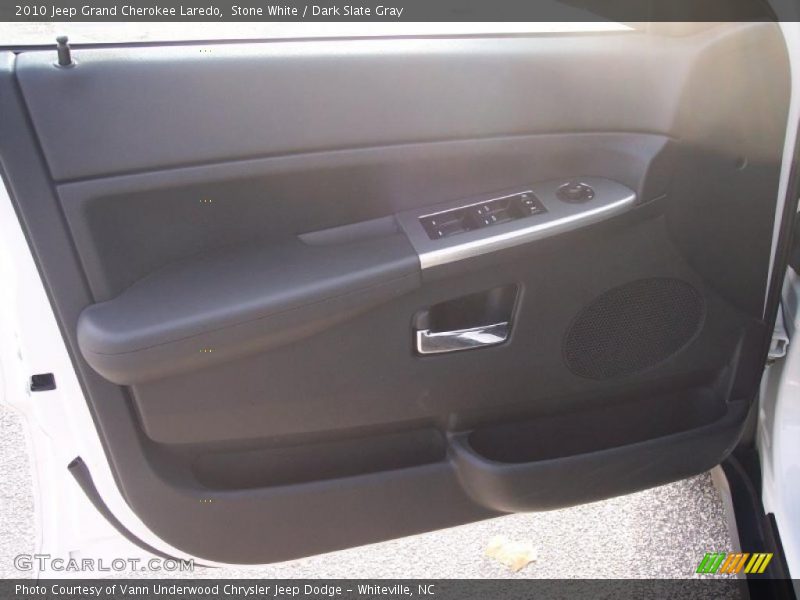 Stone White / Dark Slate Gray 2010 Jeep Grand Cherokee Laredo