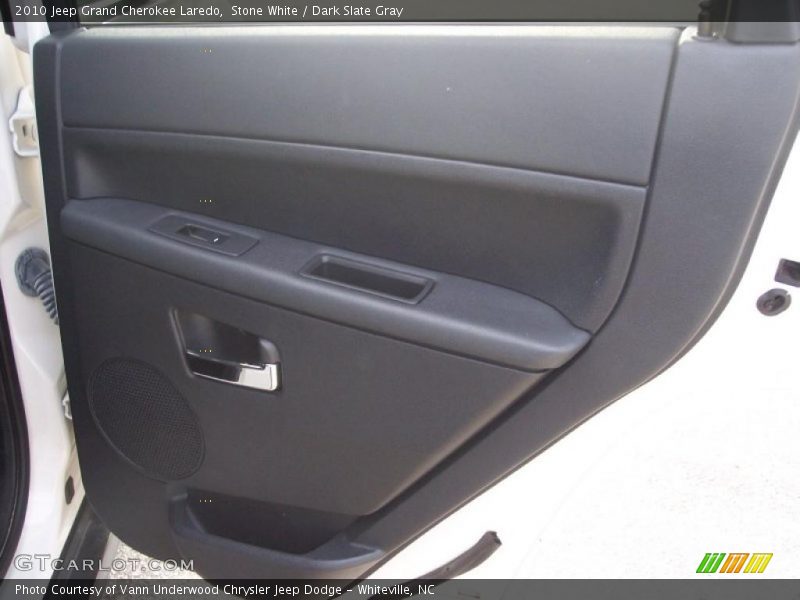 Stone White / Dark Slate Gray 2010 Jeep Grand Cherokee Laredo