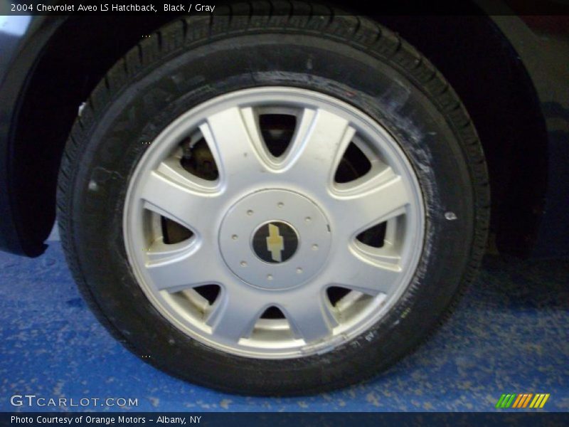 Black / Gray 2004 Chevrolet Aveo LS Hatchback