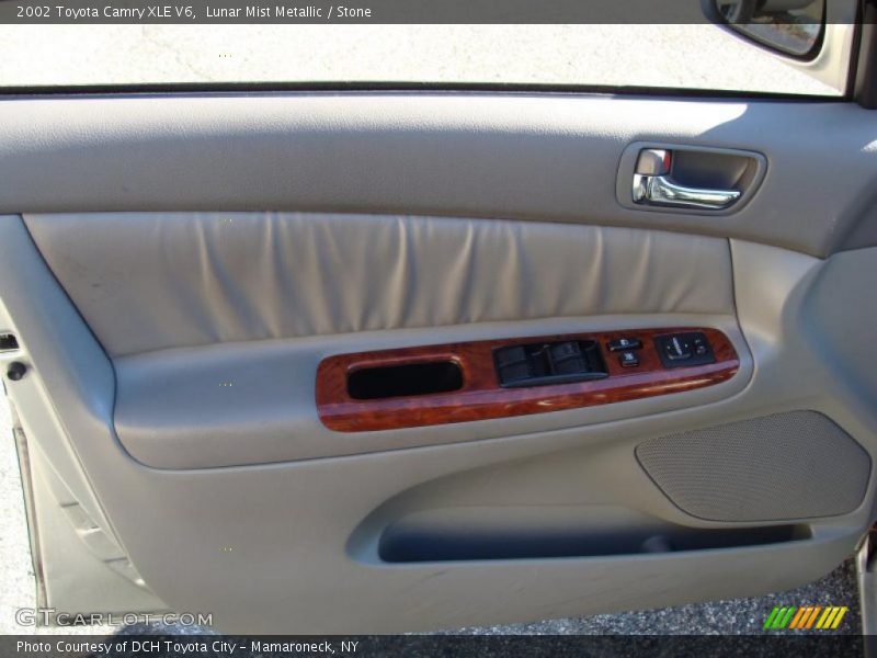 Lunar Mist Metallic / Stone 2002 Toyota Camry XLE V6