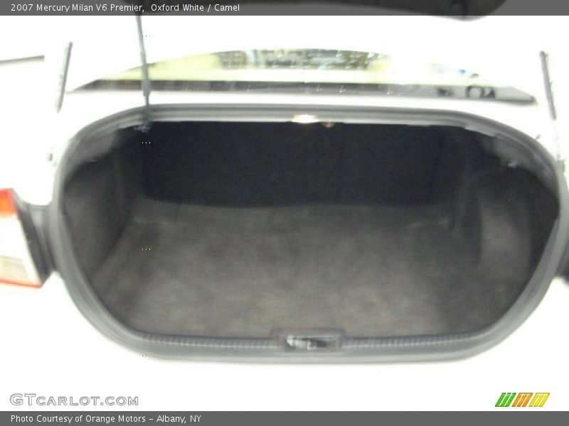 Oxford White / Camel 2007 Mercury Milan V6 Premier