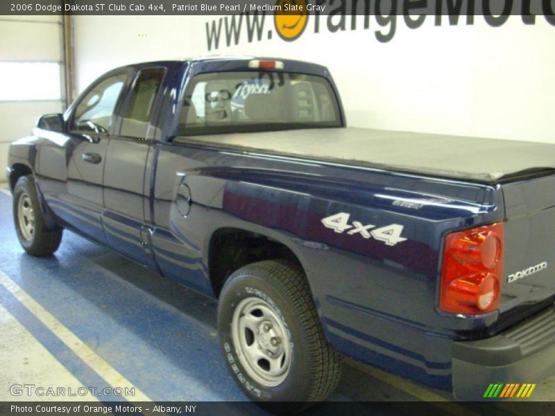 Patriot Blue Pearl / Medium Slate Gray 2006 Dodge Dakota ST Club Cab 4x4