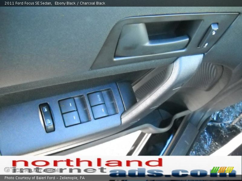 Ebony Black / Charcoal Black 2011 Ford Focus SE Sedan