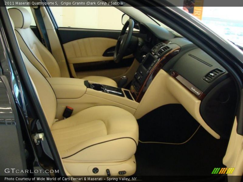 Grigio Granito (Dark Grey) / Sabbia 2011 Maserati Quattroporte S
