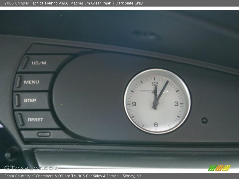 Magnesium Green Pearl / Dark Slate Gray 2005 Chrysler Pacifica Touring AWD