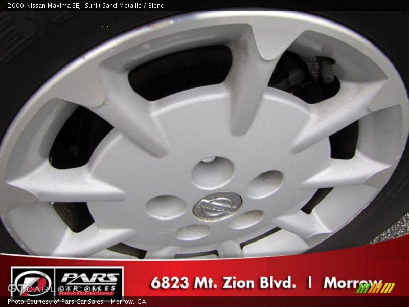 Sunlit Sand Metallic / Blond 2000 Nissan Maxima SE