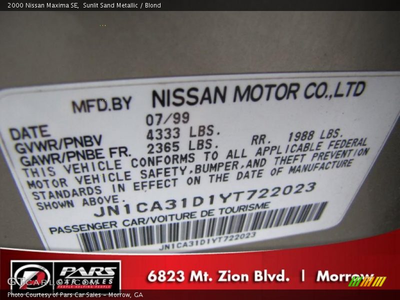 Sunlit Sand Metallic / Blond 2000 Nissan Maxima SE