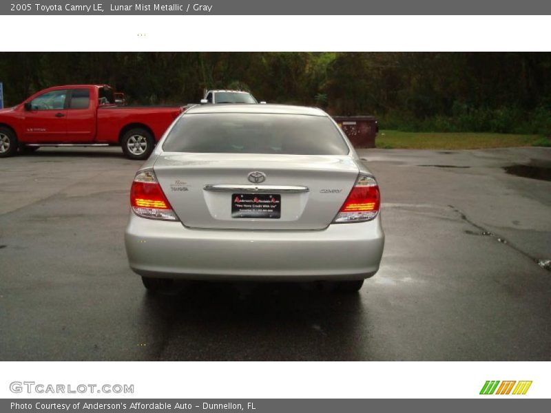 Lunar Mist Metallic / Gray 2005 Toyota Camry LE