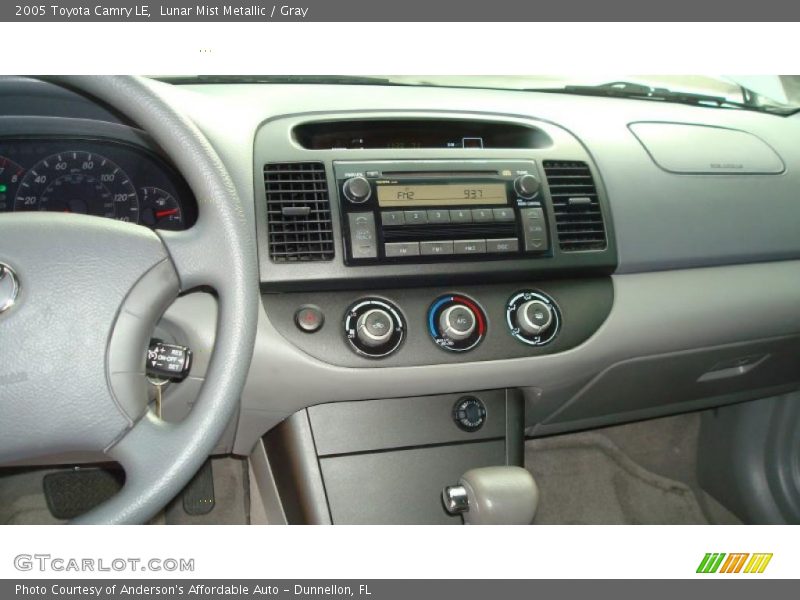 Lunar Mist Metallic / Gray 2005 Toyota Camry LE