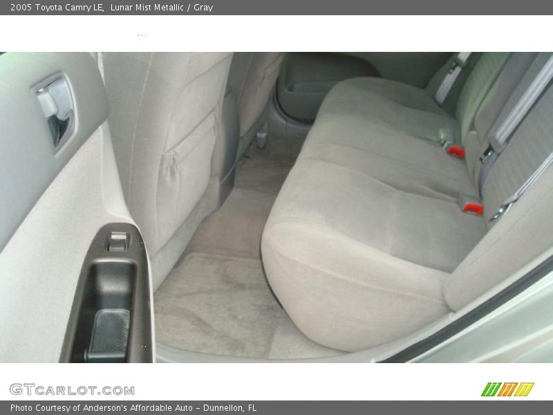 Lunar Mist Metallic / Gray 2005 Toyota Camry LE