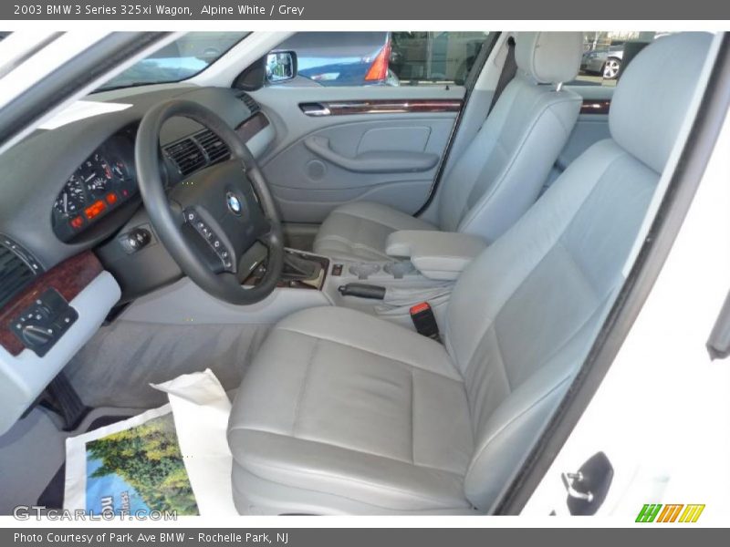  2003 3 Series 325xi Wagon Grey Interior