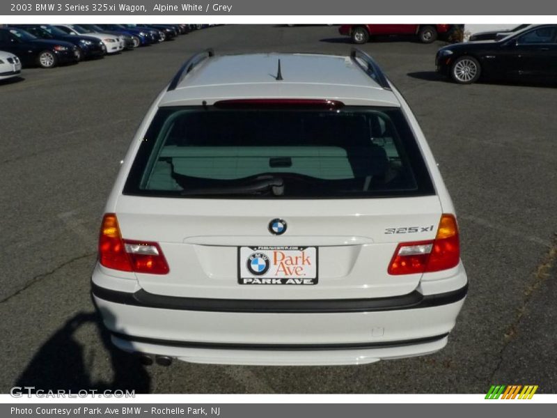 Alpine White / Grey 2003 BMW 3 Series 325xi Wagon