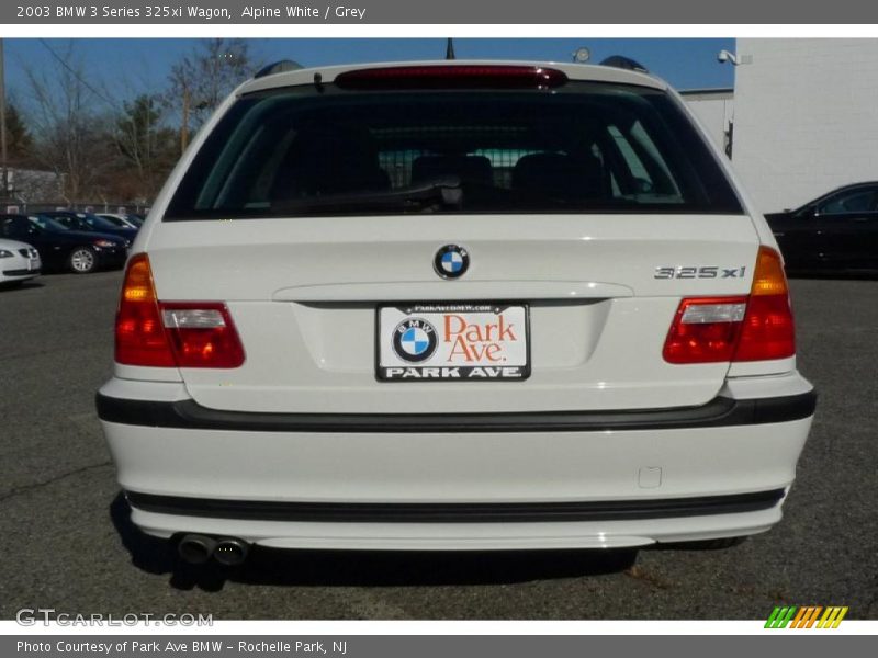 Alpine White / Grey 2003 BMW 3 Series 325xi Wagon