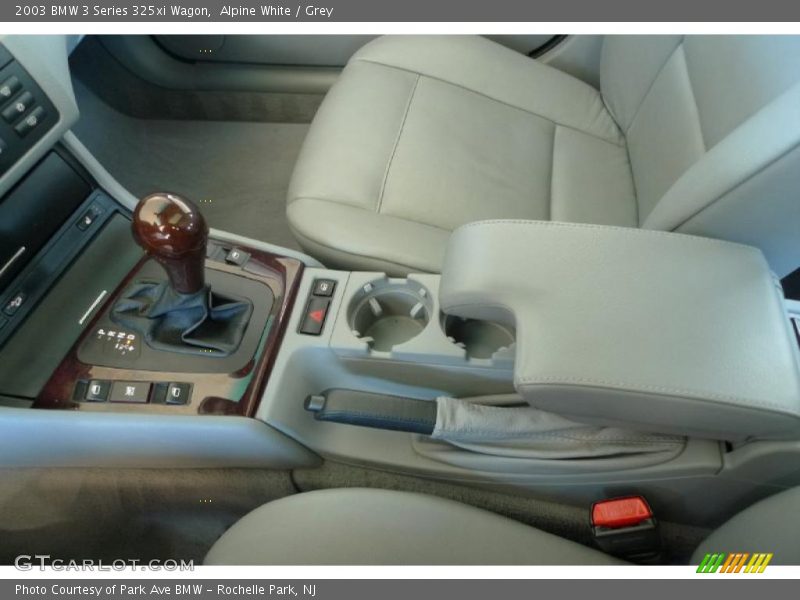 Alpine White / Grey 2003 BMW 3 Series 325xi Wagon