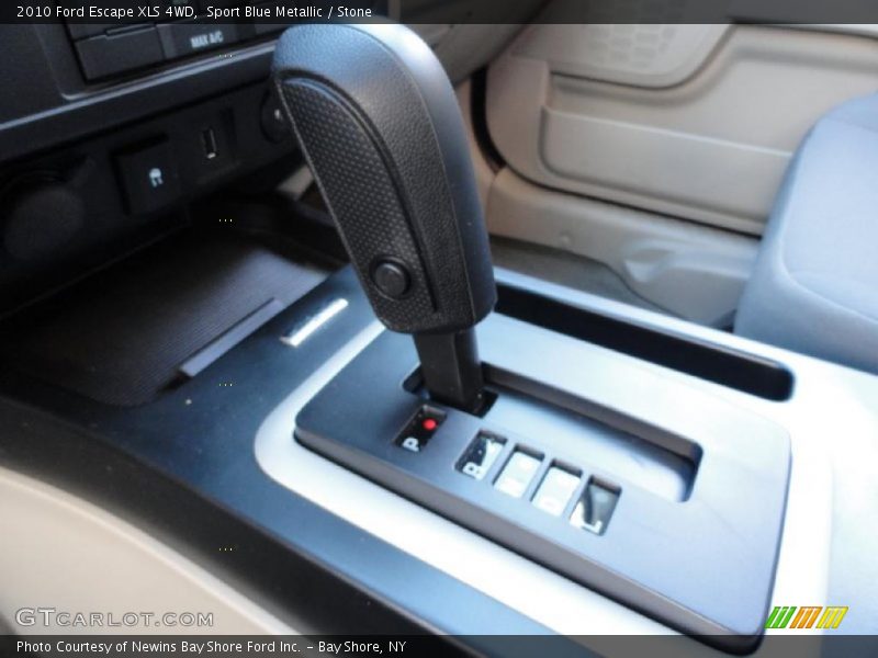  2010 Escape XLS 4WD 6 Speed Automatic Shifter