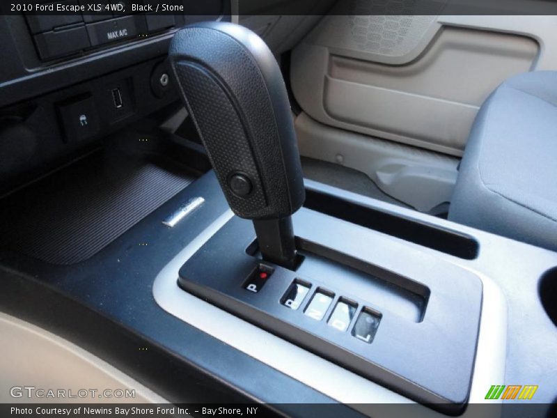  2010 Escape XLS 4WD 6 Speed Automatic Shifter