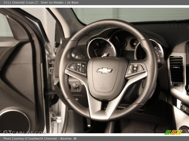 Silver Ice Metallic / Jet Black 2011 Chevrolet Cruze LT