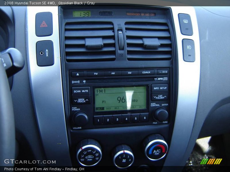 Obsidian Black / Gray 2008 Hyundai Tucson SE 4WD