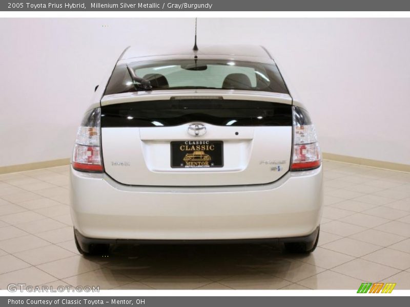 Millenium Silver Metallic / Gray/Burgundy 2005 Toyota Prius Hybrid