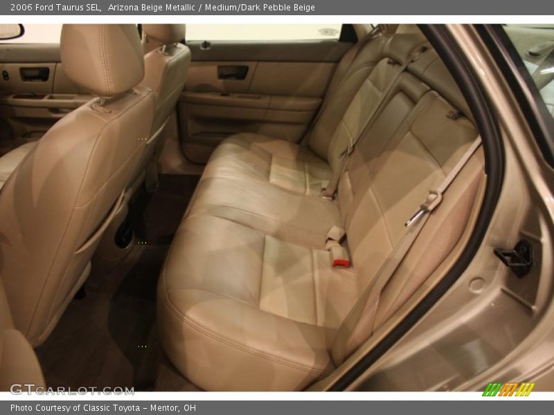 Arizona Beige Metallic / Medium/Dark Pebble Beige 2006 Ford Taurus SEL