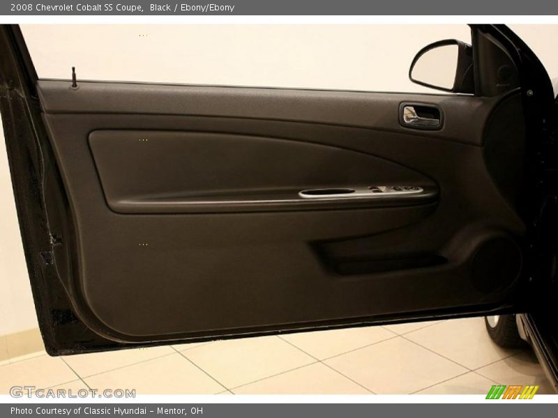 Door Panel of 2008 Cobalt SS Coupe