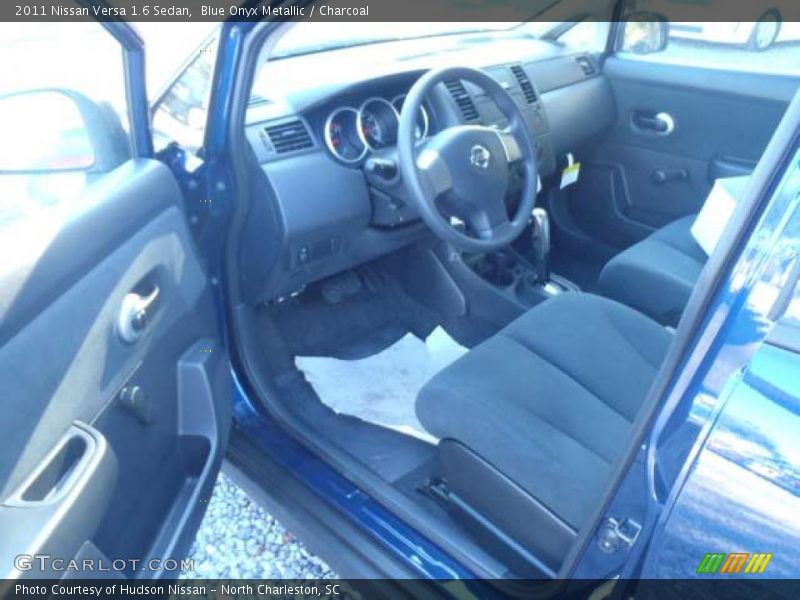 Blue Onyx Metallic / Charcoal 2011 Nissan Versa 1.6 Sedan