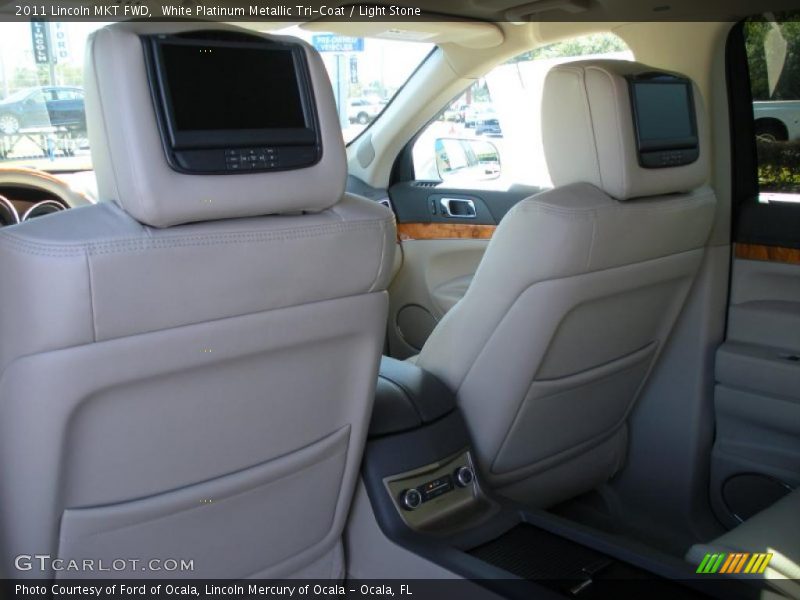 White Platinum Metallic Tri-Coat / Light Stone 2011 Lincoln MKT FWD