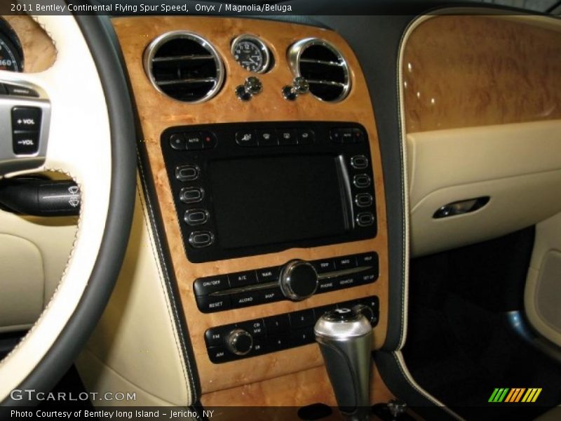 Controls of 2011 Continental Flying Spur Speed