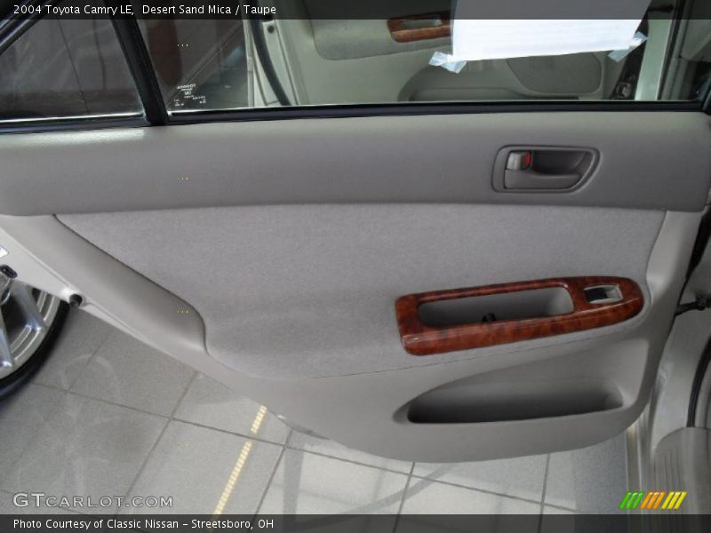 Desert Sand Mica / Taupe 2004 Toyota Camry LE
