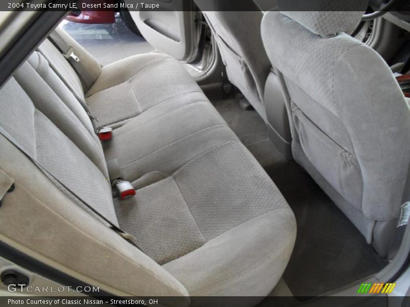 Desert Sand Mica / Taupe 2004 Toyota Camry LE
