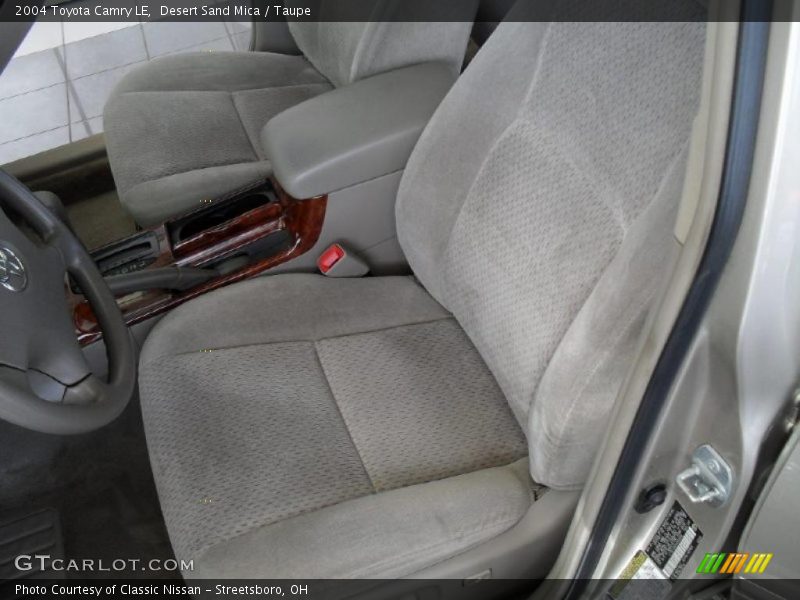 Desert Sand Mica / Taupe 2004 Toyota Camry LE
