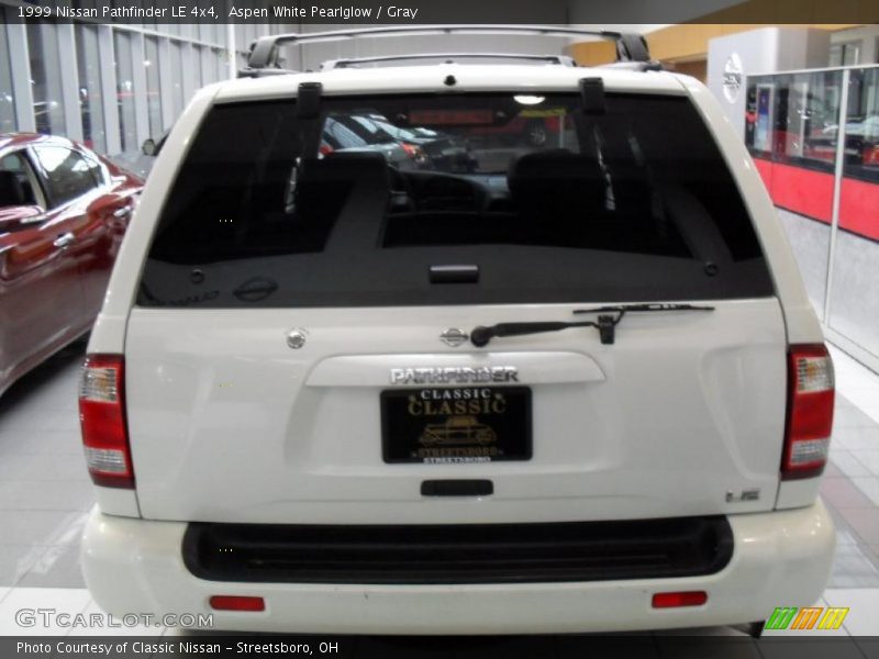 Aspen White Pearlglow / Gray 1999 Nissan Pathfinder LE 4x4