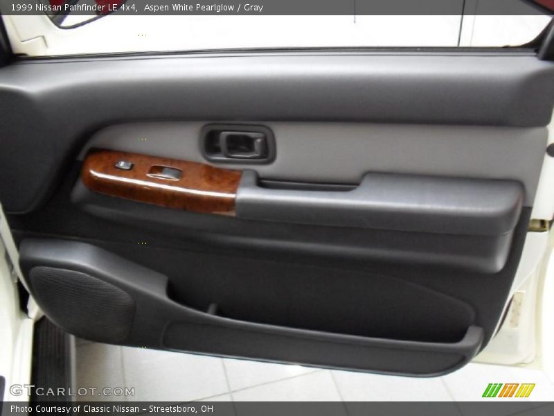 Aspen White Pearlglow / Gray 1999 Nissan Pathfinder LE 4x4